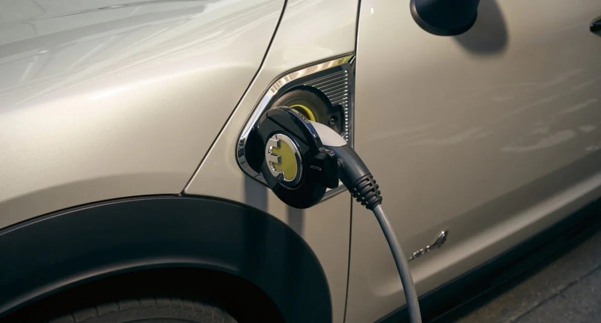 The MINI Cooper SE Countryman PHEV charging. MINIDemo1 in Derwood MD